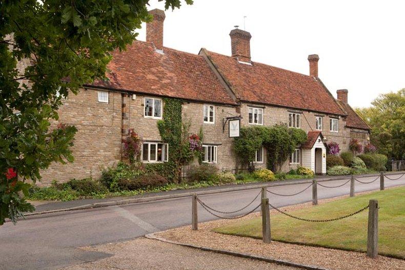 Falcon Hotel Towcester Exterior foto